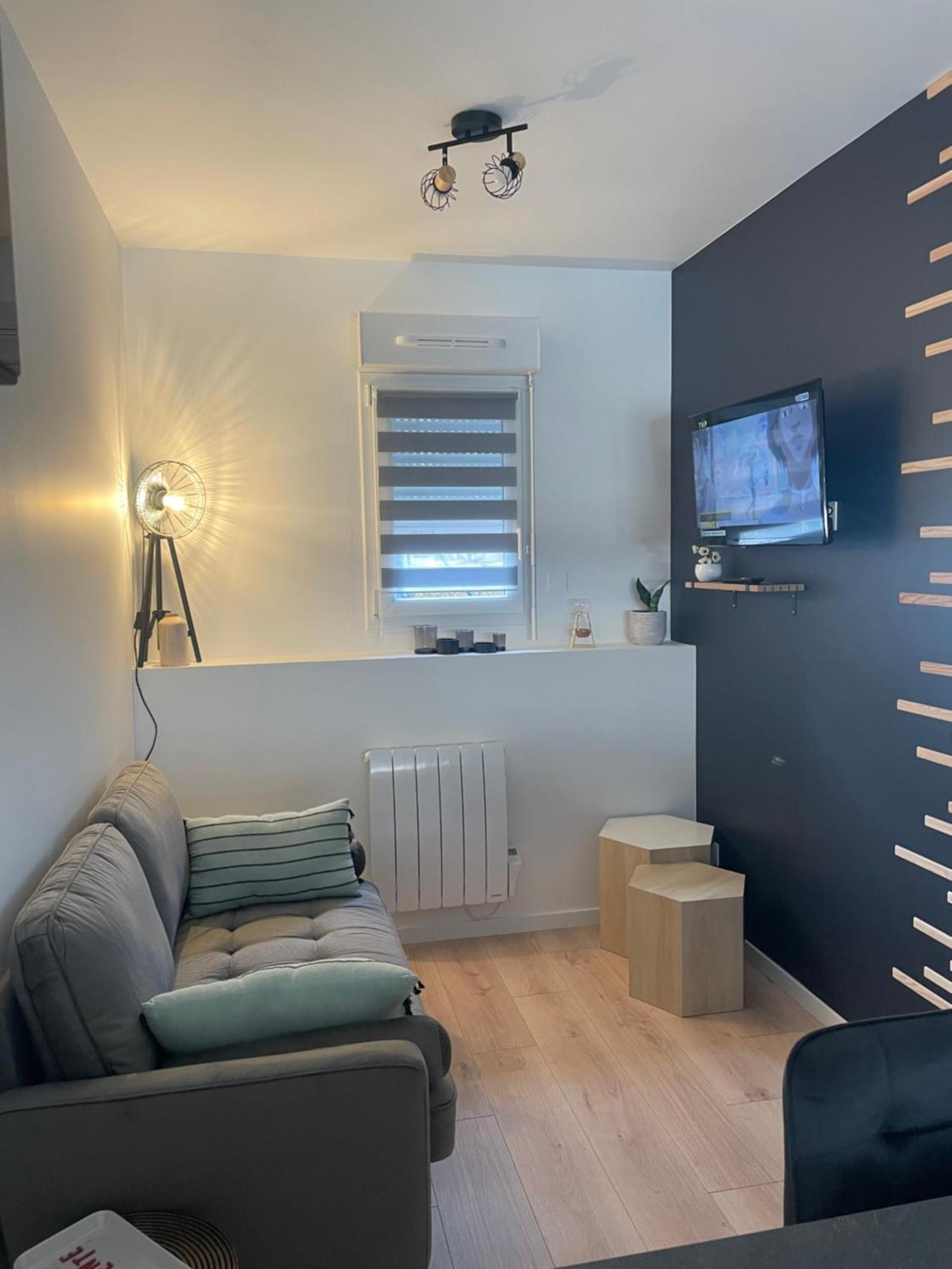 Tiny House Moderne, Avec Terrasse Apartment Change  Bagian luar foto